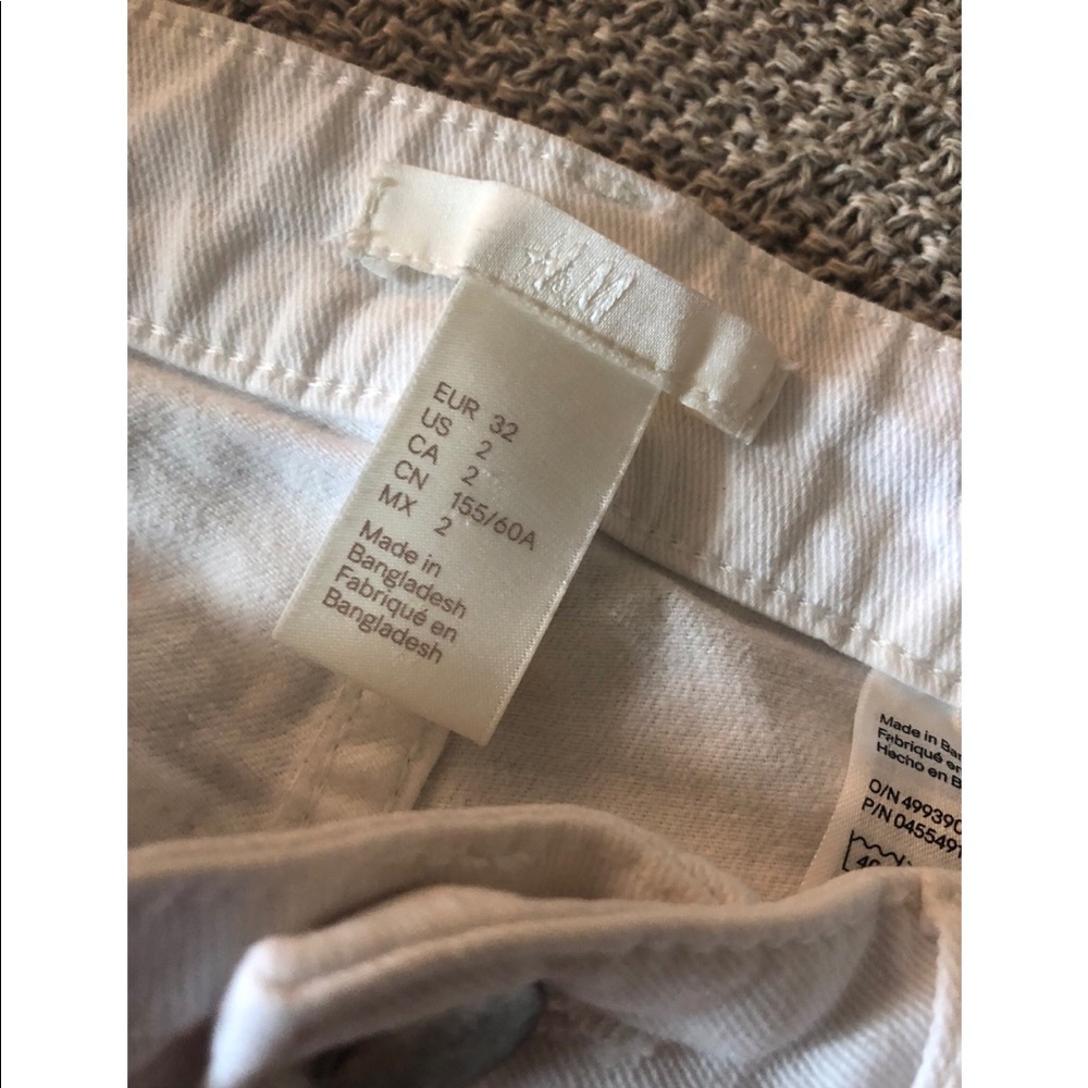 H&M Shorts - Picture 3 of 3